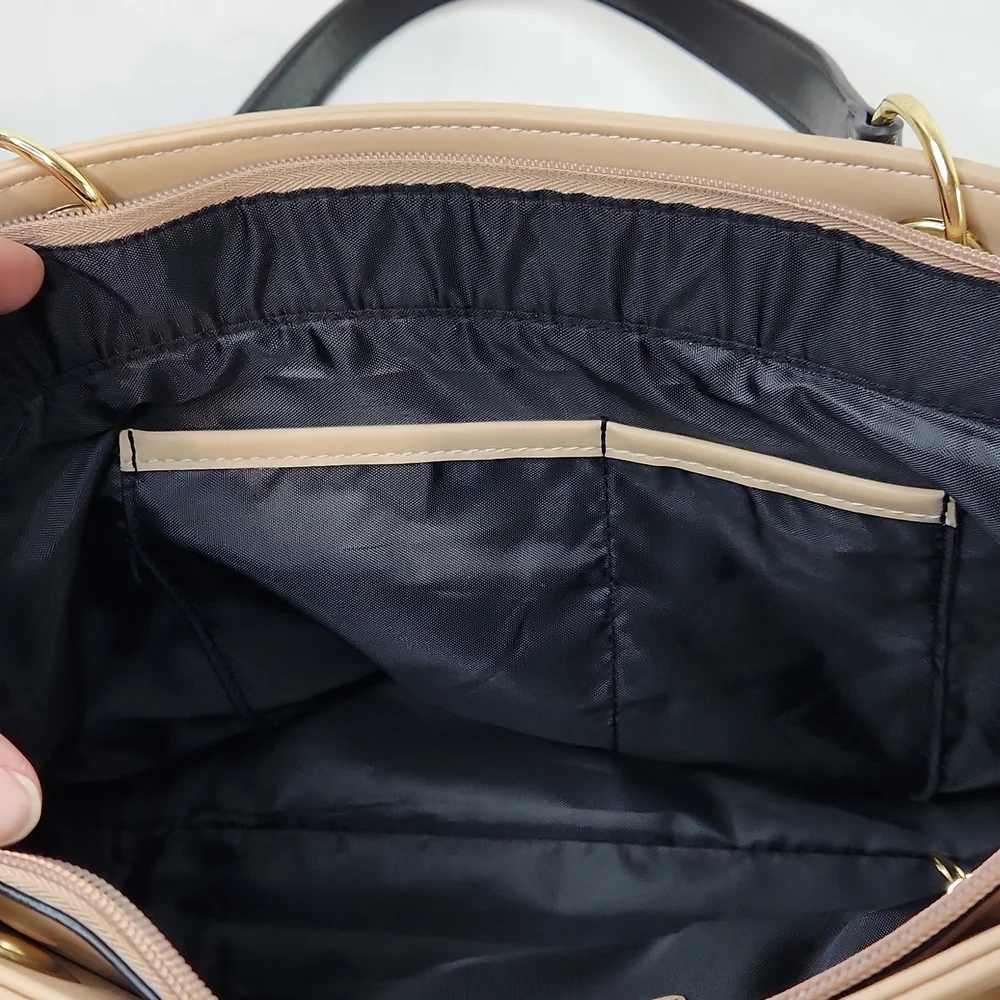 Nicole Miller vegan signature bag. Size 13 X 9